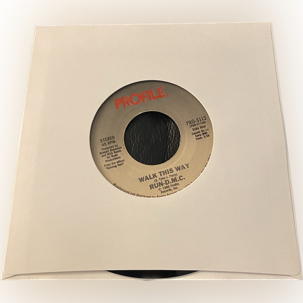 Run D.M.C./Steven Tyler "walk this Way" 1985 Vinyl Record 45 RPM Vintage